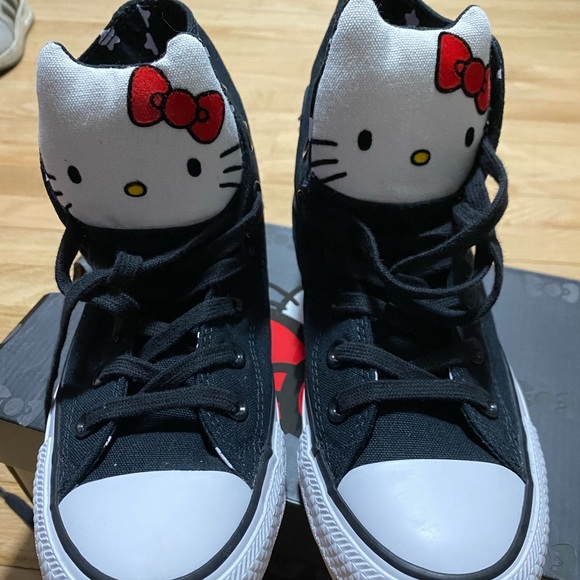Converse Shoes - Hello Kitty Converse